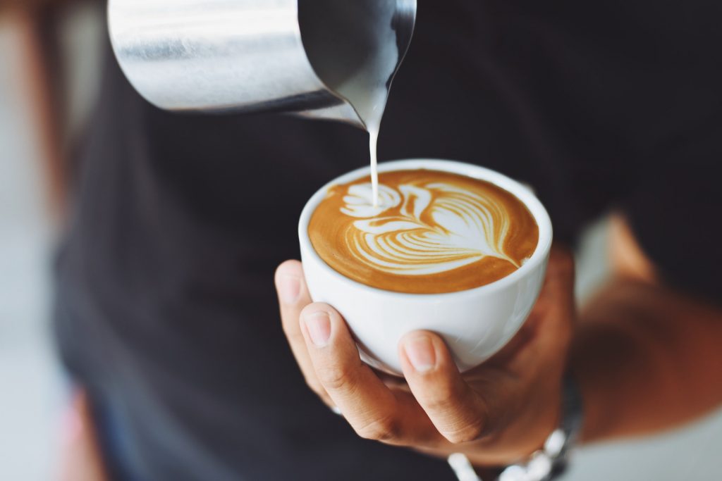 coffee-pour-barista-milk-cup